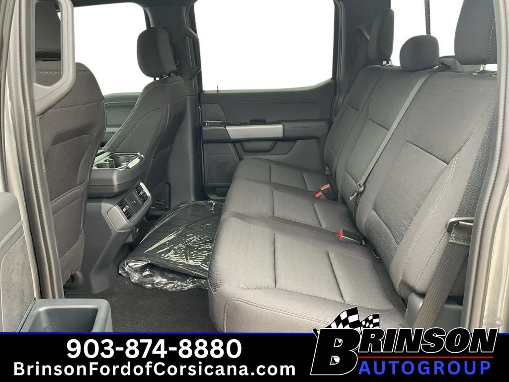 New 2026 Carbonized Gray Metallic Ford XLT image 7