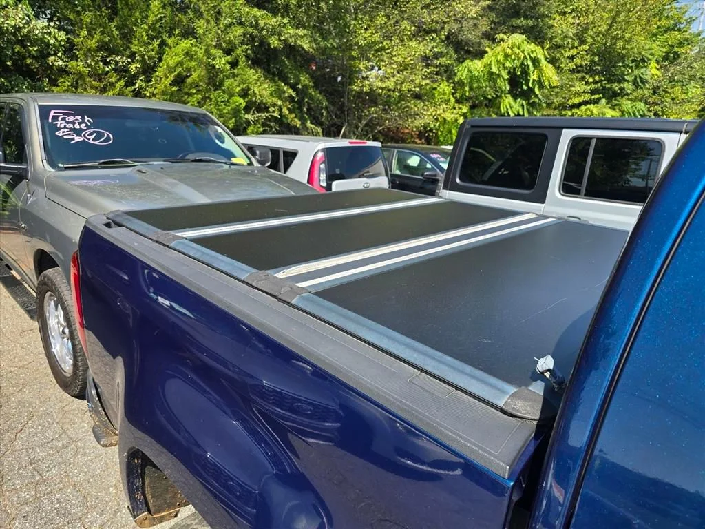 Used 2019 Blue Chevrolet Work Truck image 14