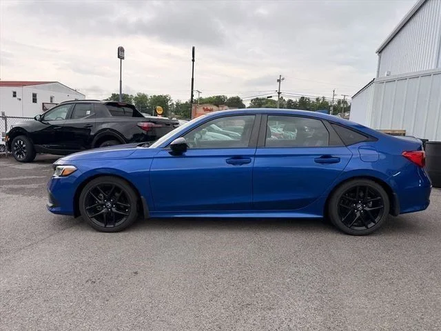 Used 2022 Blue Honda Sport image 3