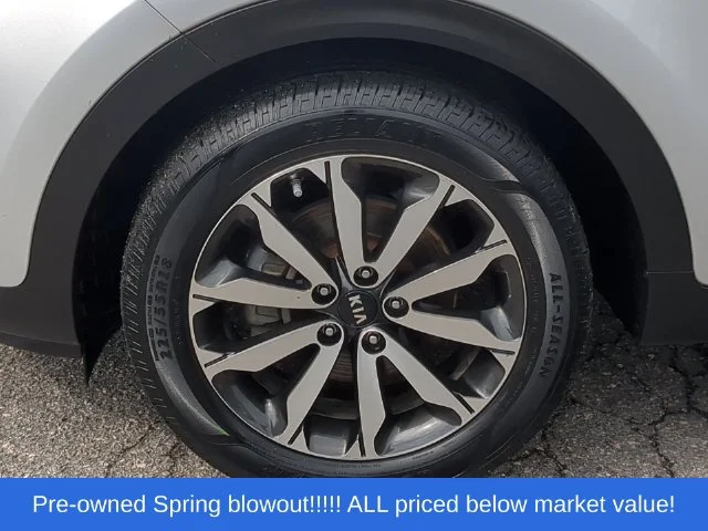 Used 2017 Silver Kia EX image 18