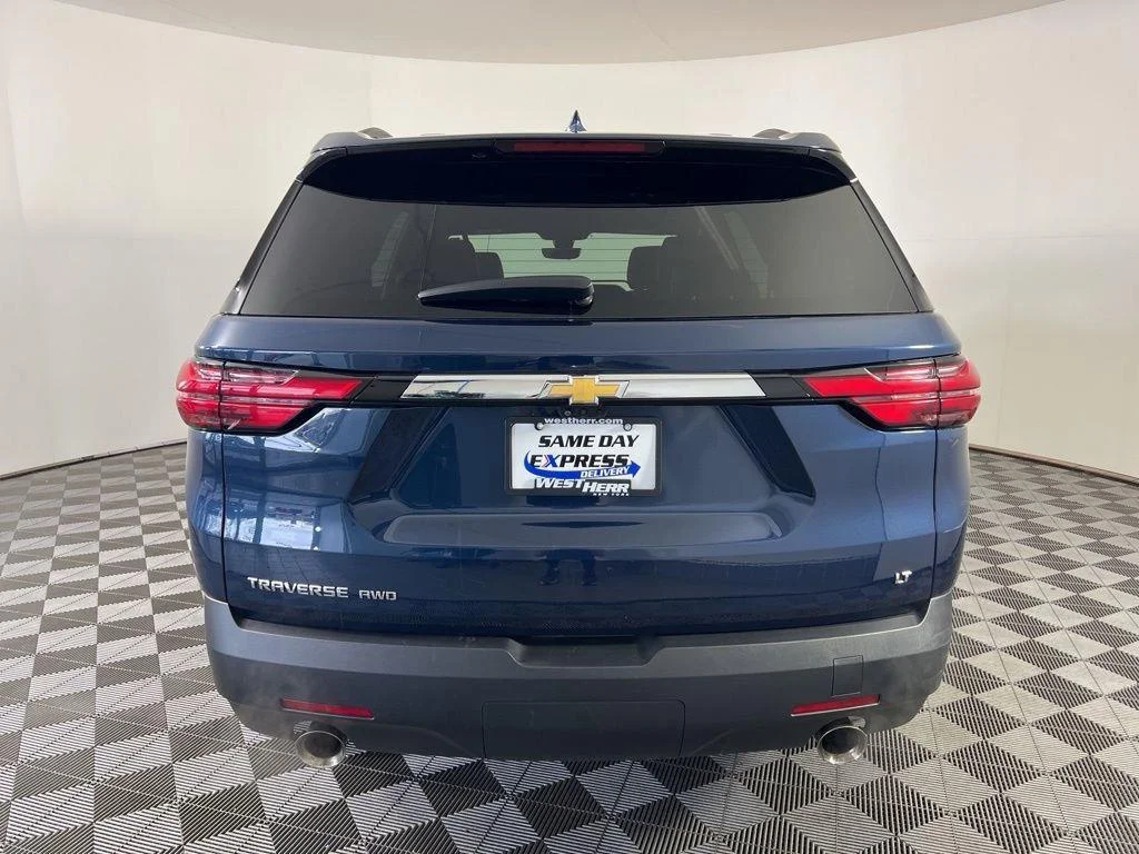 Used 2023 Northsky Blue Metallic Chevrolet LT Leather image 6