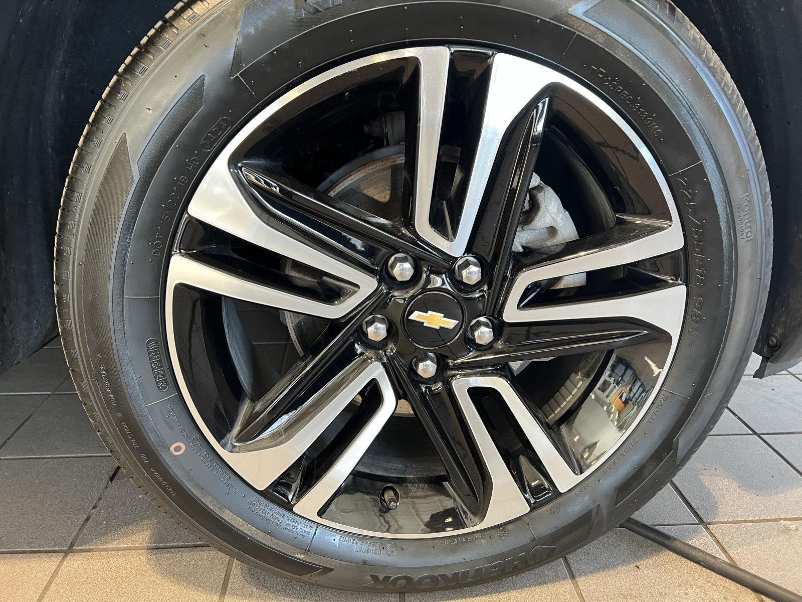 Used 2024 Crimson Metallic Chevrolet LT image 12