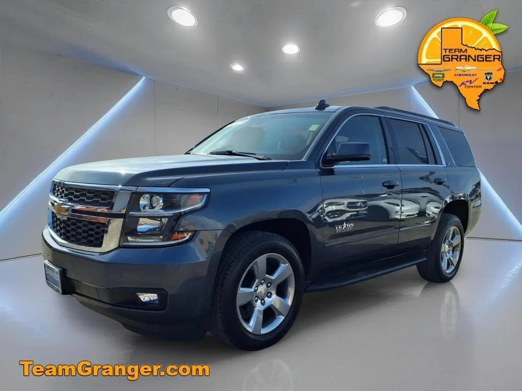 Used 2020 SHADOW GRAY METALLIC Chevrolet LT image 3