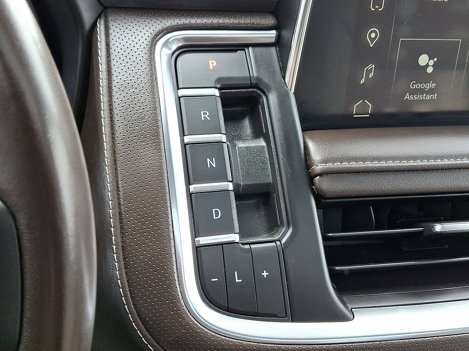 2023 GMC Yukon XL SLT - Photo 17