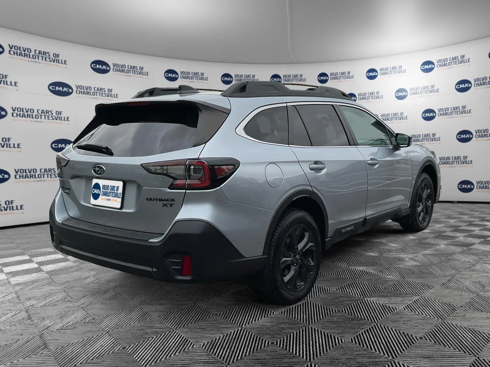 Used 2022 Ice Silver Metallic Subaru Onyx Edition XT image 5