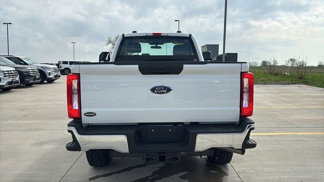 2026 Ford F-350 Super Duty XL - Photo 13