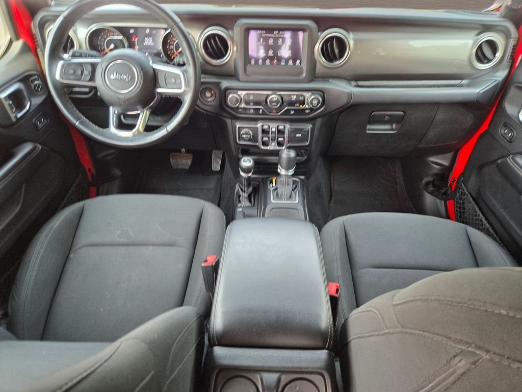 Used 2018 Red Jeep Unlimited Sahara image 15