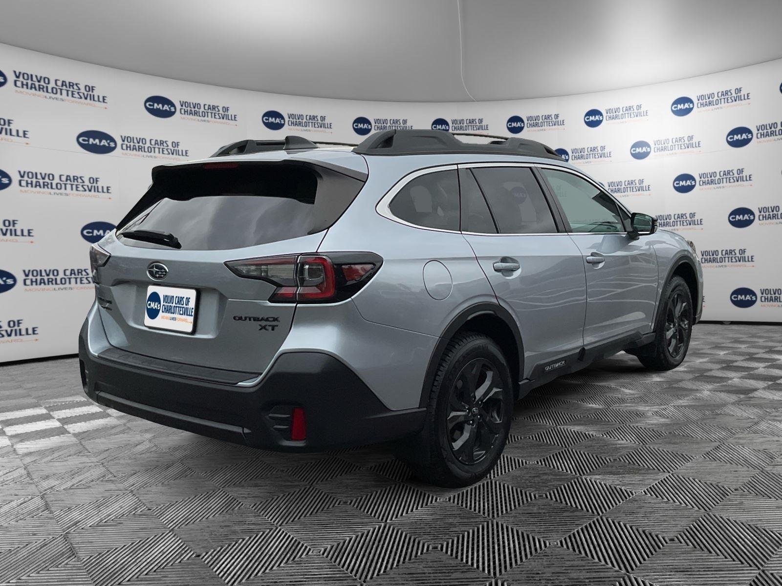 Used 2022 Ice Silver Metallic Subaru Onyx Edition XT image 5