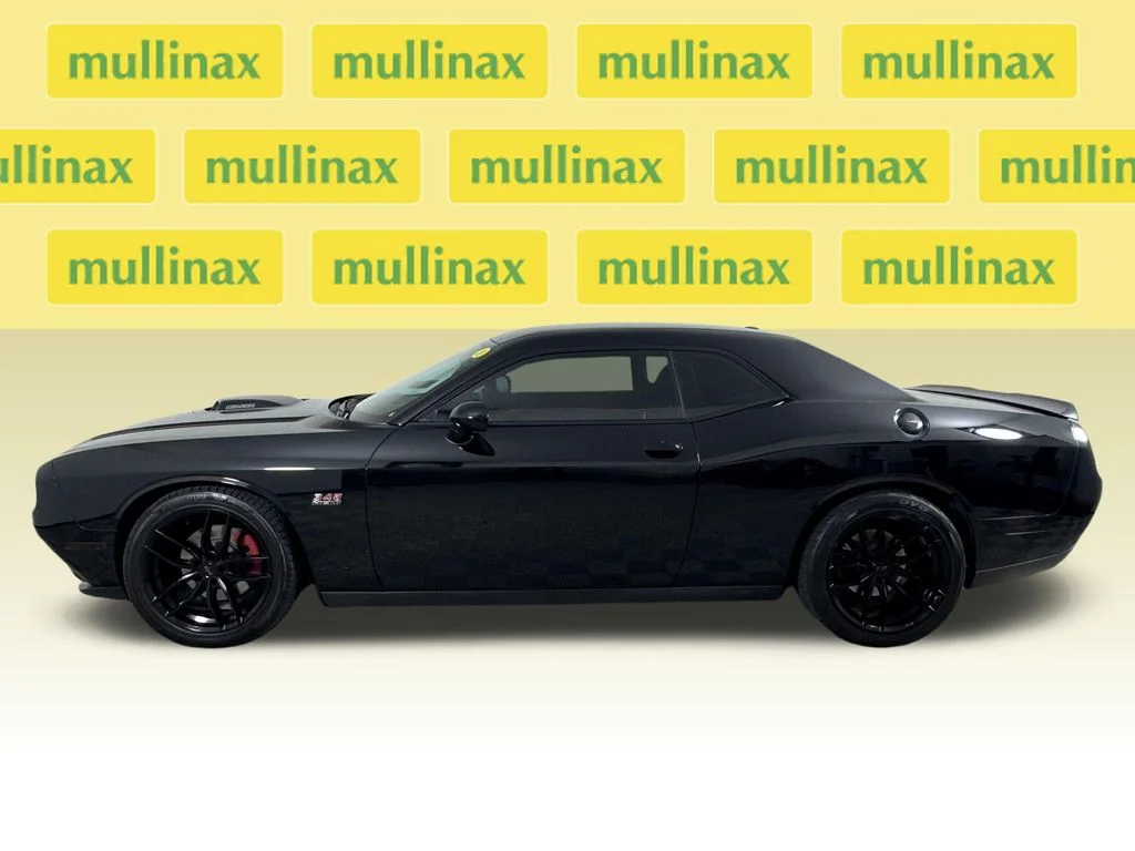 Used 2016 Black Dodge R/T Shaker image 11