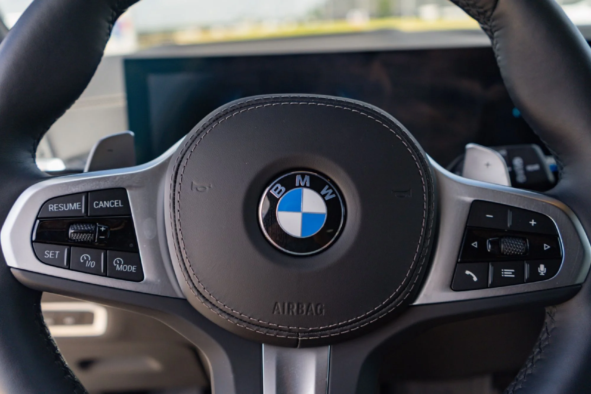 Used 2026 White BMW xDrive40i image 11