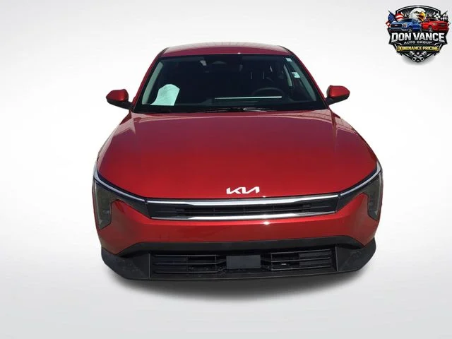 Used 2025 Red Kia LXS image 8