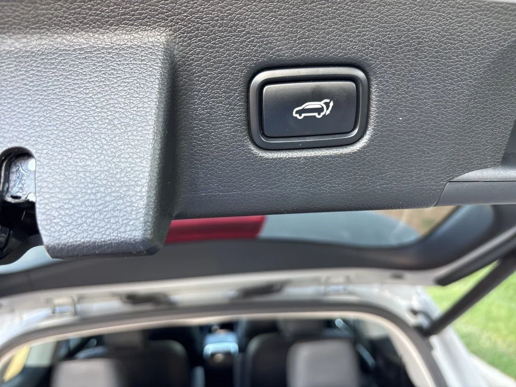 Used 2022 Gray Kia EX image 52