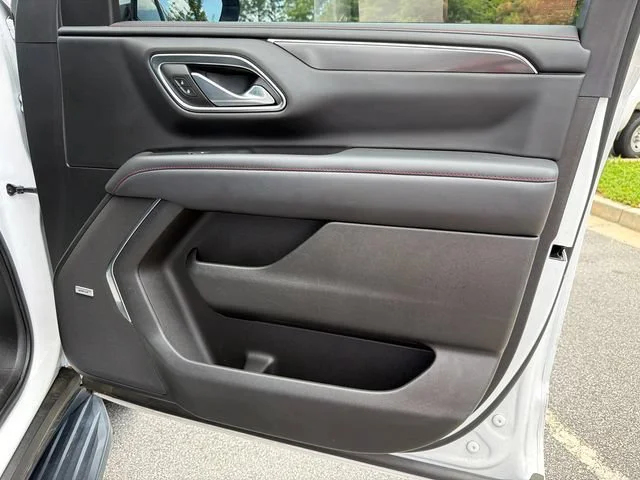 Used 2022 Summit White Chevrolet RST image 14