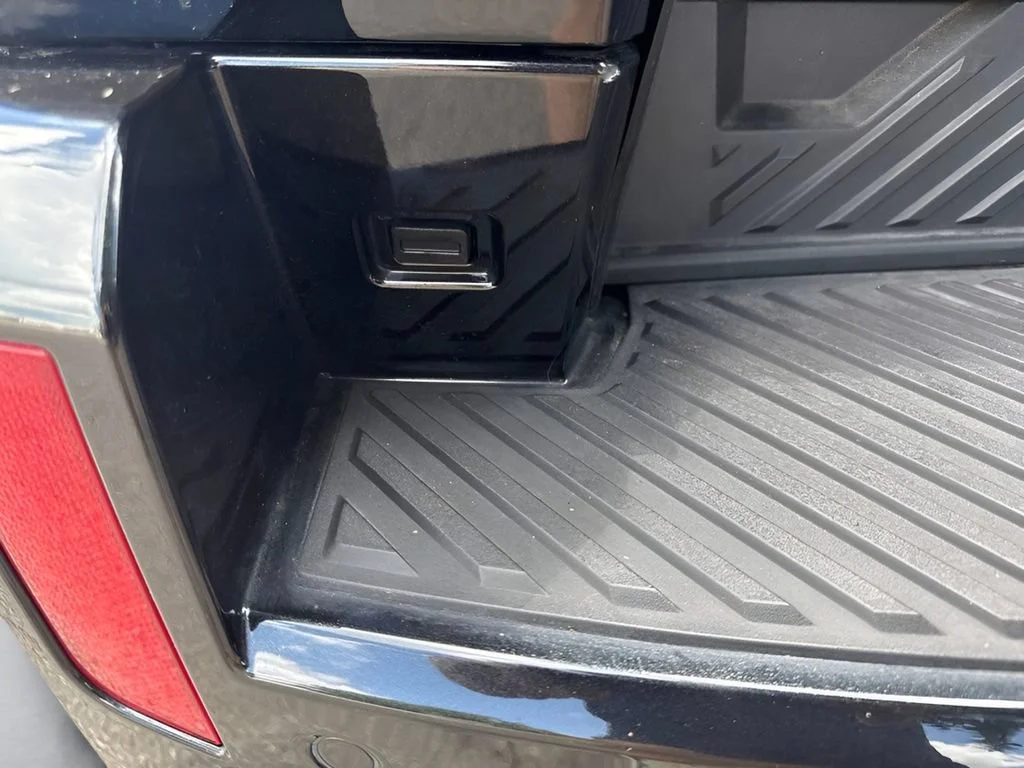 Used 2025 Void Black GMC 3X image 31