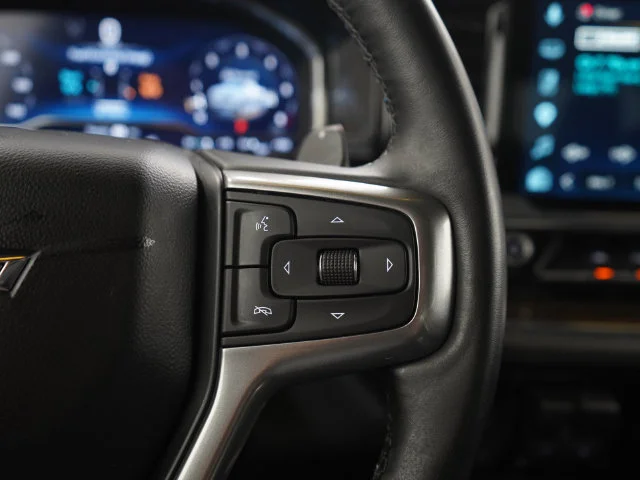 Used 2024 Summit White Chevrolet RST image 24