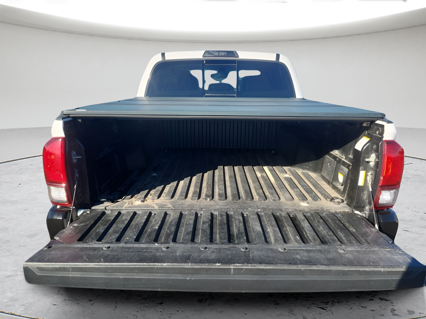 Used 2018 White Toyota TRD Off-Road image 20