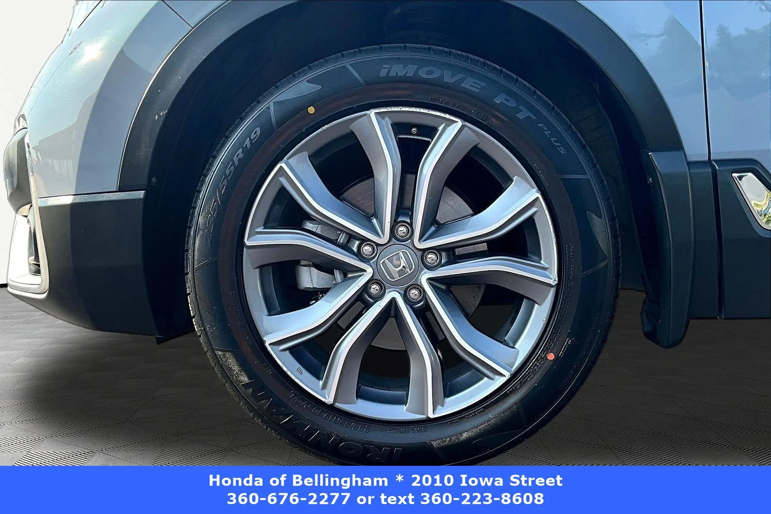 Certified Used 2022 Gray Pearl Honda Touring image 32