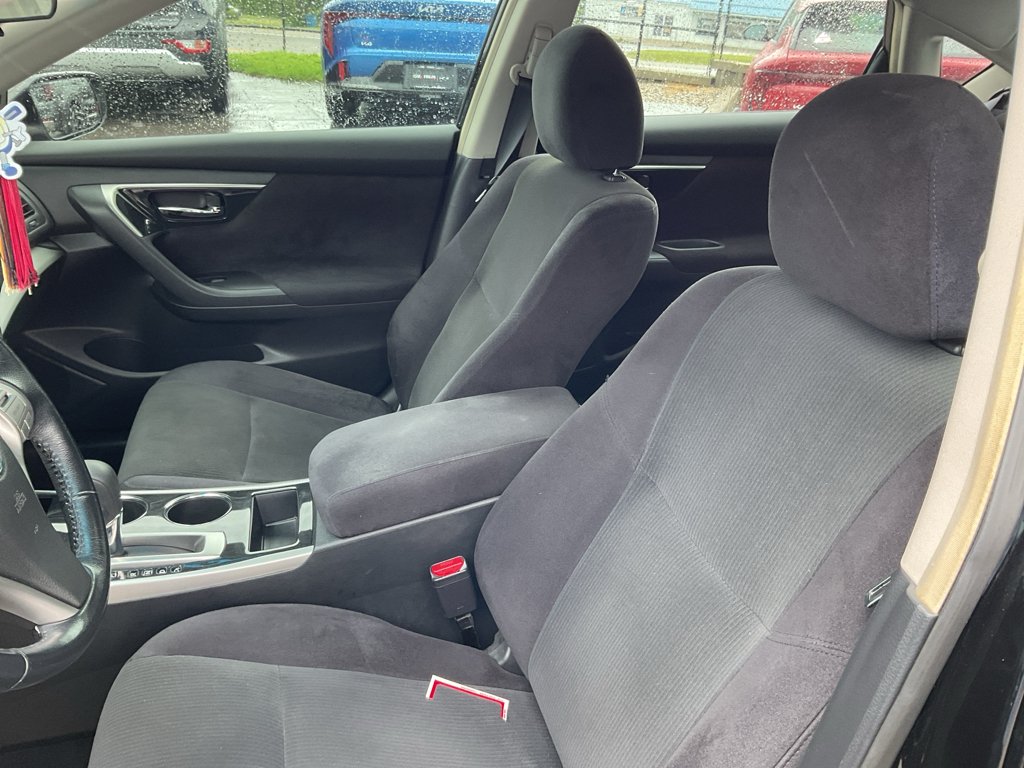 Used 2013 Super Black Nissan 2.5 SV image 14