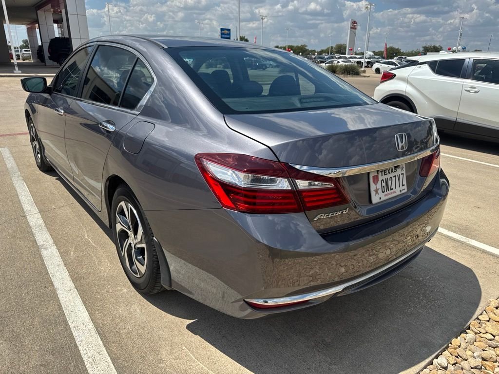 Used 2016  Honda LX image 8