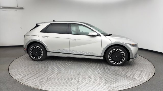 2024 Hyundai IONIQ 5 Limited - Photo 9