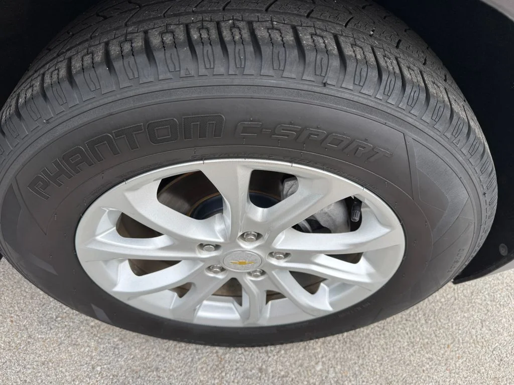 Used 2019 Black Chevrolet LT image 4