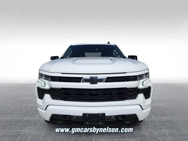 New 2026 Summit White Chevrolet RST image 2