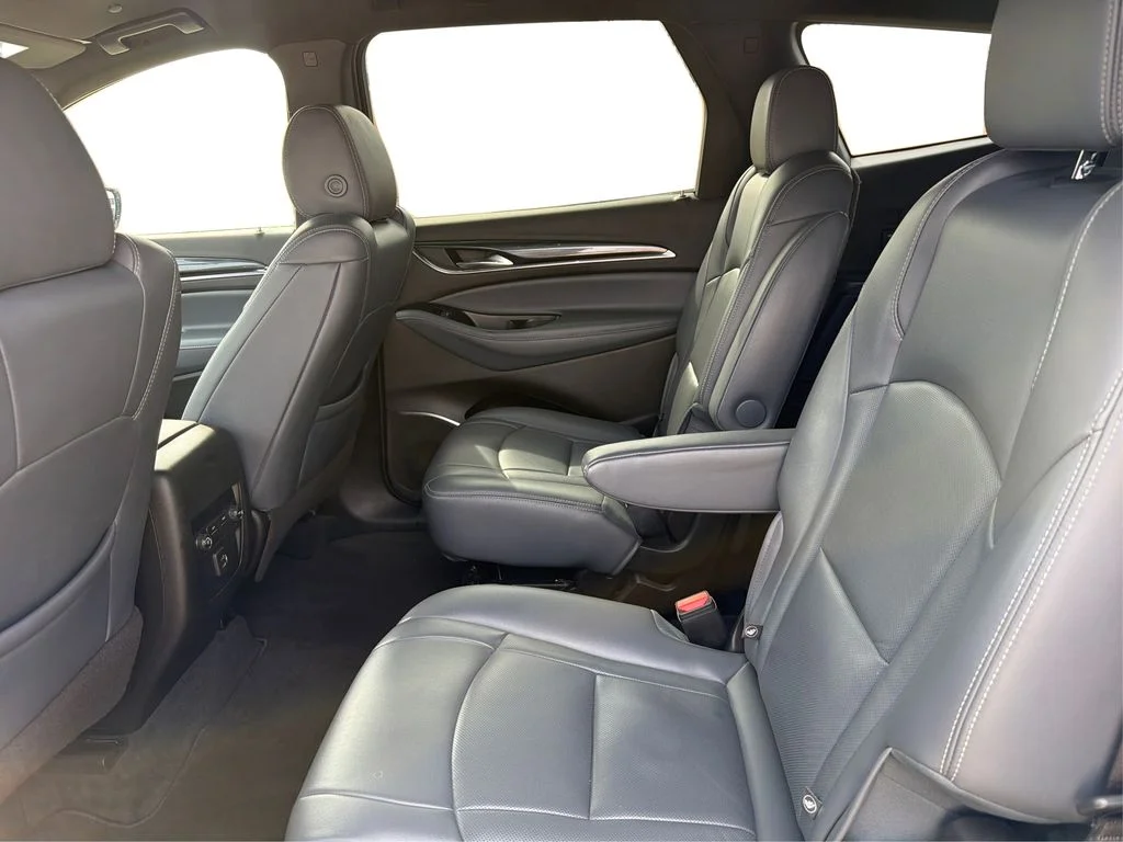 Used 2022 White Buick Essence image 11