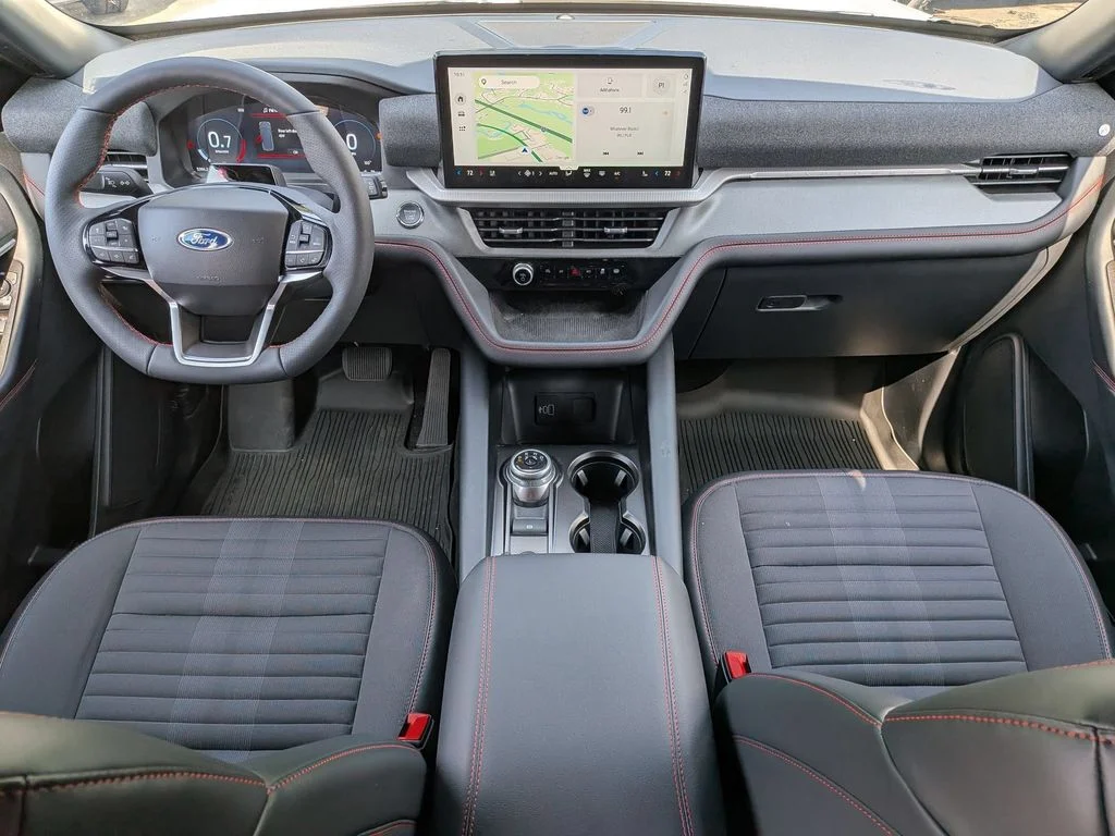 New 2026 Space White Metallic Ford ST-Line image 16