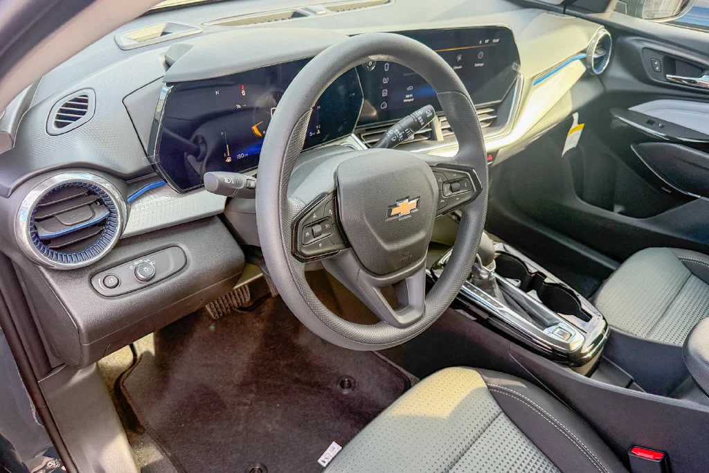 2026 Chevrolet Trax LT - Photo 9