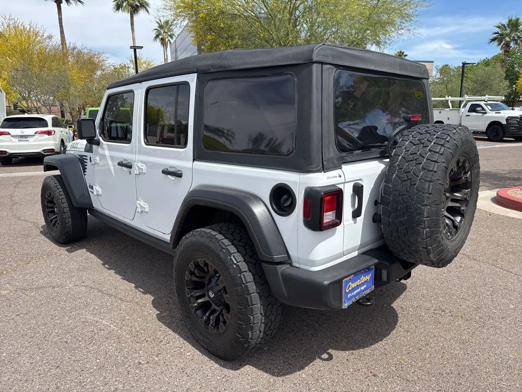Used 2022 White Jeep Unlimited Willys image 6