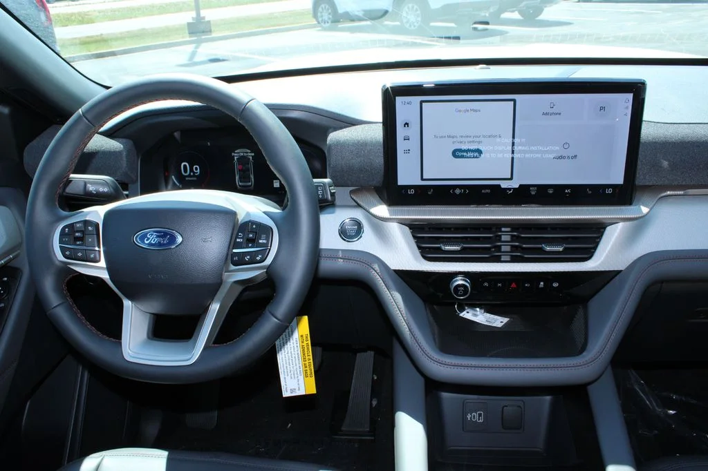 New 2027 White Ford 4DR 4WD ACTIVE image 24