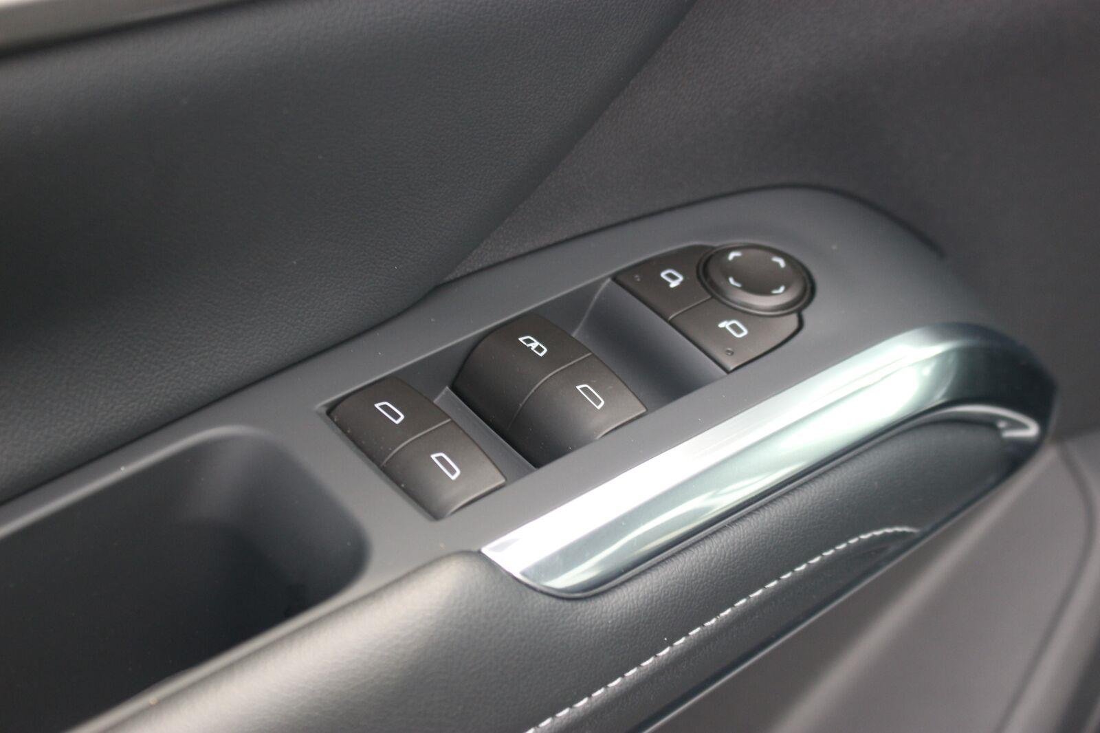 Used 2026 Sterling Gray Metallic Chevrolet LT image 18