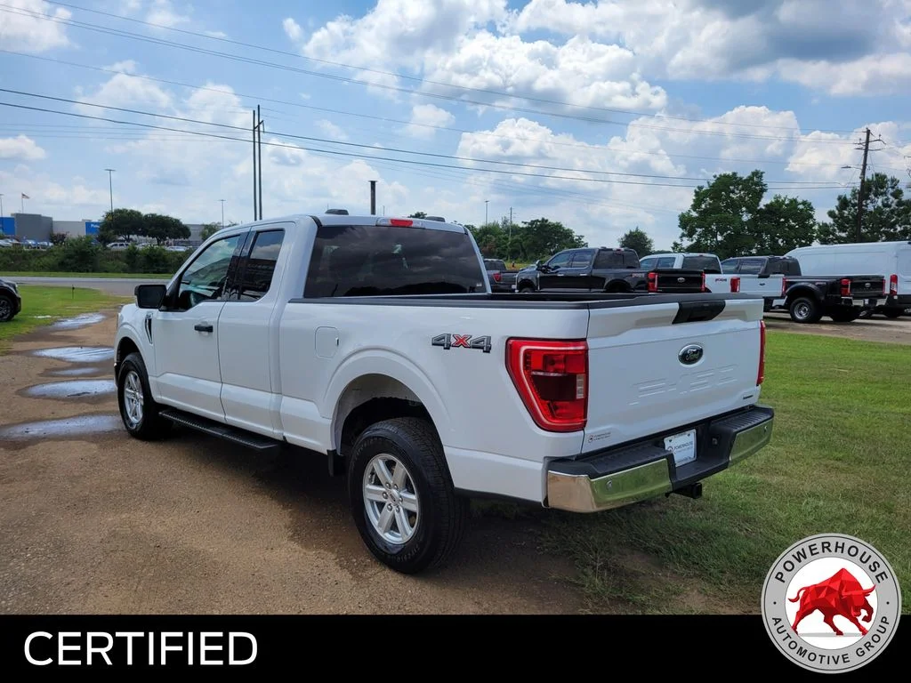Used 2021 White Ford XLT image 4