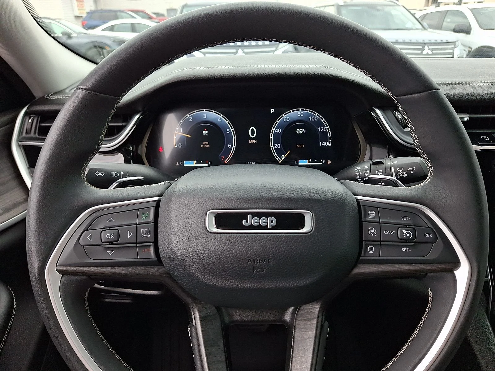 Used 2023 White Jeep Limited image 21