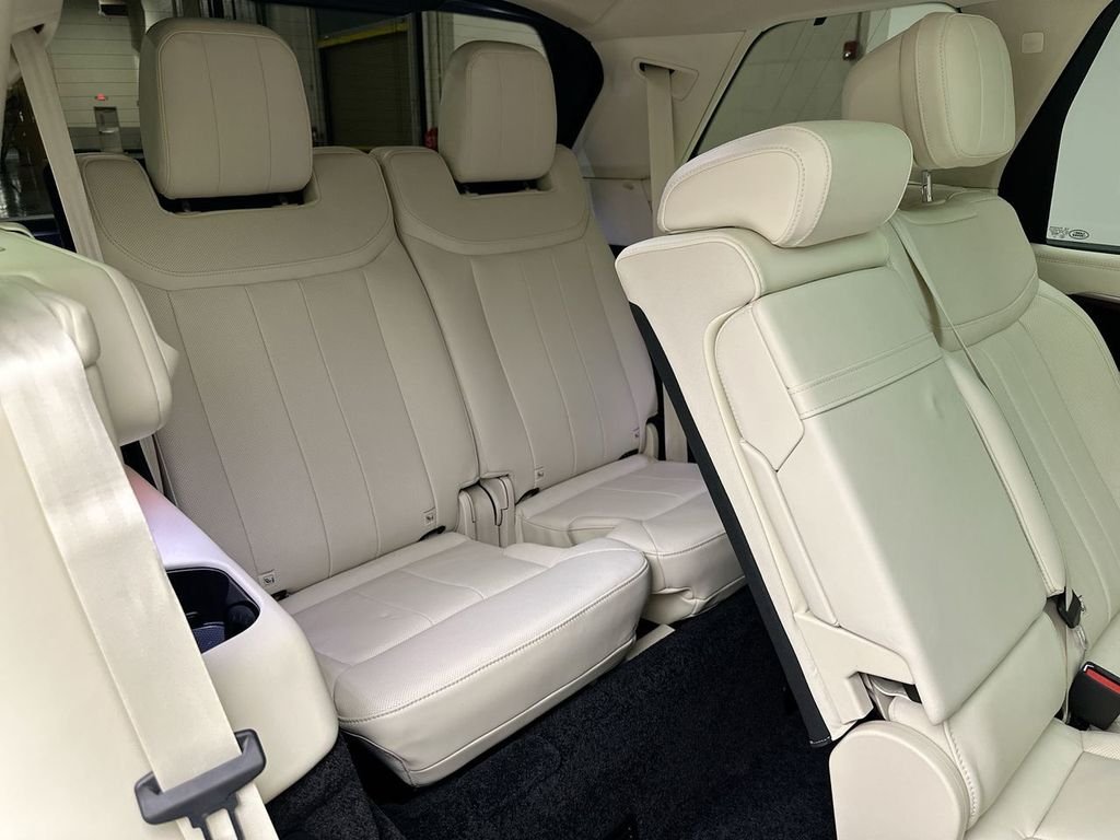 Used 2023 Batumi Gold Premium Metallic Land Rover SE image 20