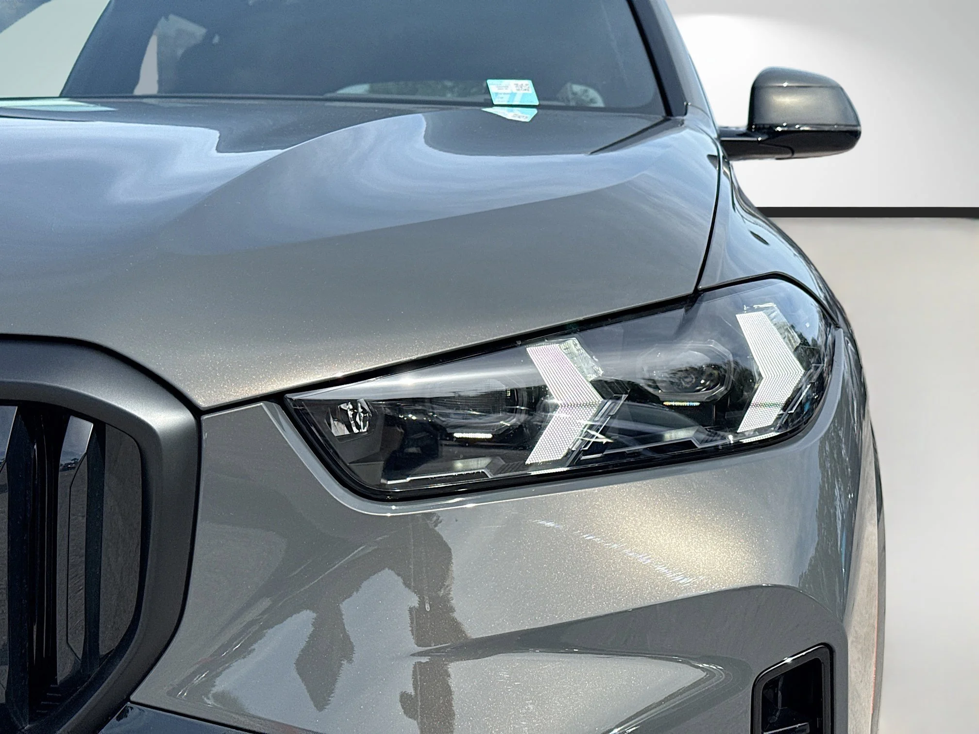 New 2026 Dravit Grey Metallic BMW sDrive40i image 9
