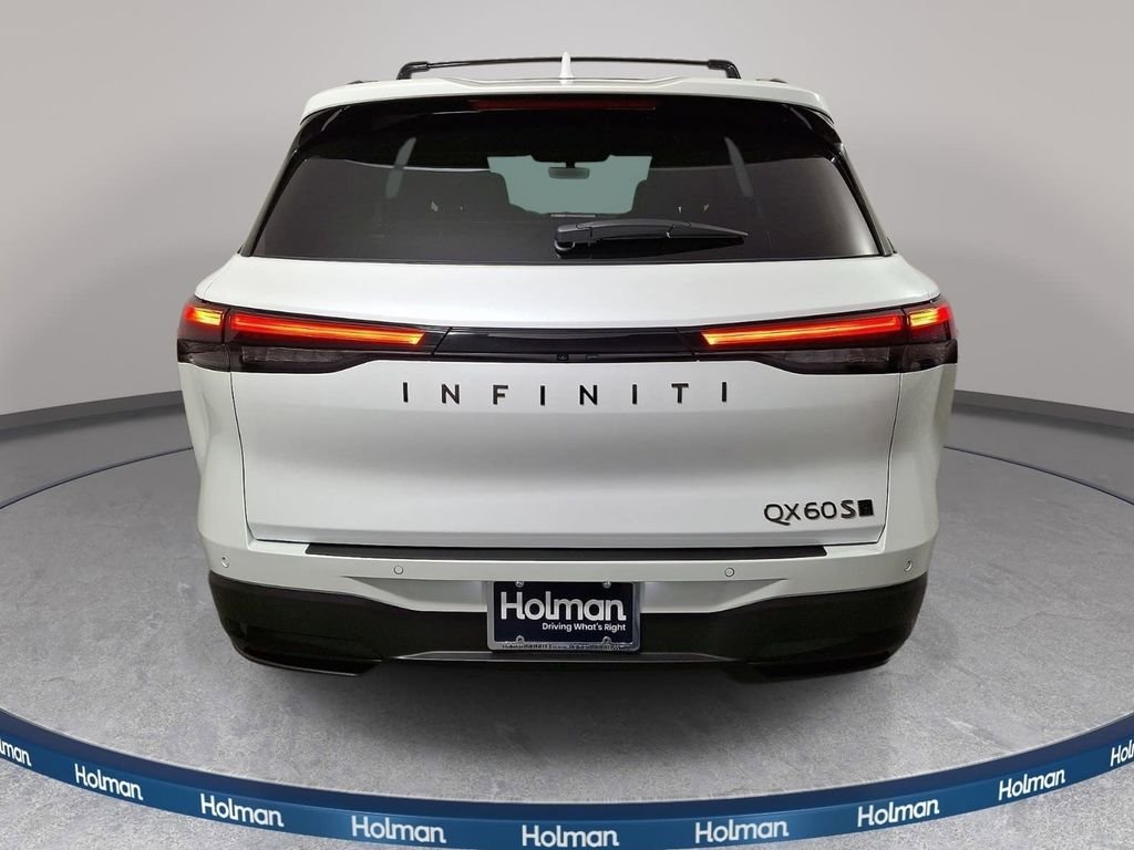 New 2026 RADIANT WHITE INFINITI Sport AWD image 6
