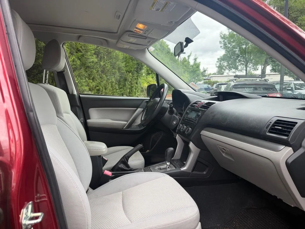 Used 2015 Venetian Red Pearl Subaru 2.5i Premium image 16