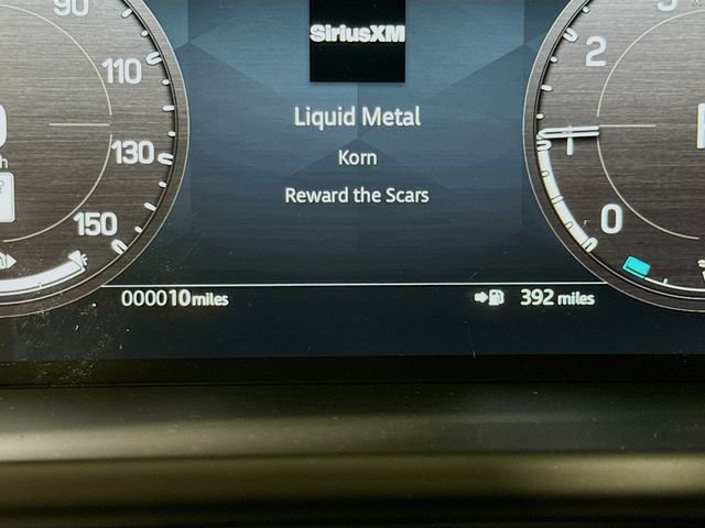 New 2026 Fuji White Land Rover X-Dynamic SE image 13