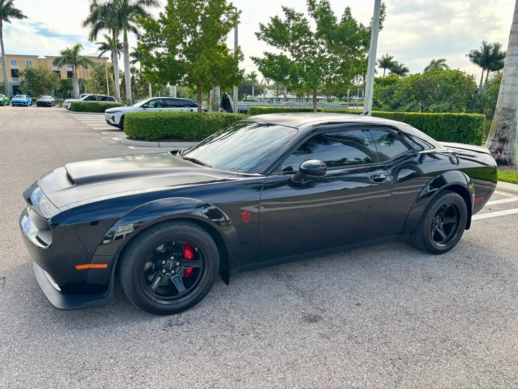 2018 Dodge Challenger SRT - Photo 10