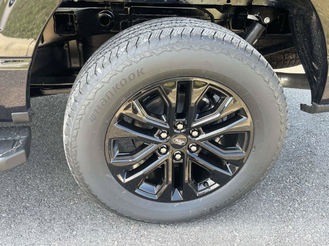 New 2026 Blue Ford Lariat image 3
