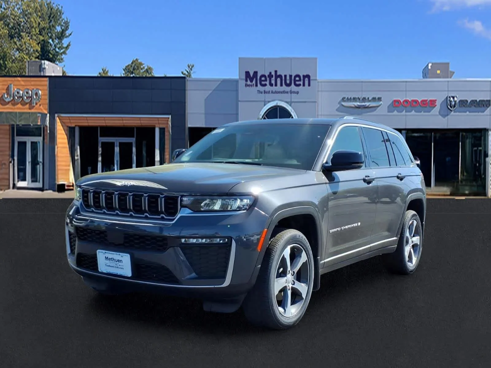 New 2026 Baltic Gray Metallic Clearcoat Jeep Limited image 3