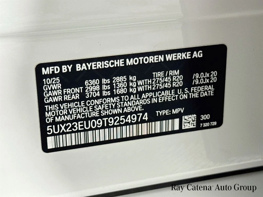Used 2026 White BMW xDrive40i image 34