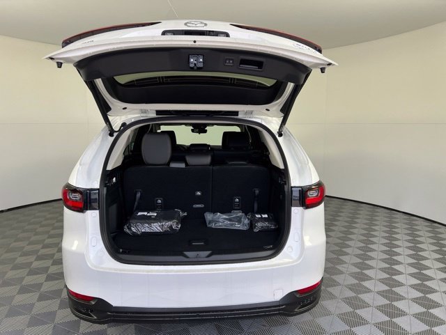 New 2026 White Mazda 3.3 Turbo Select image 36