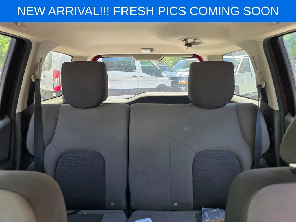 Used 2015 Red Nissan X image 13