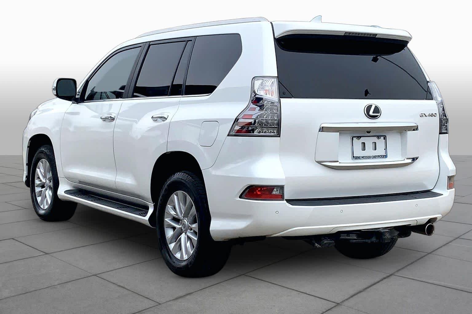 Used 2021 Starfire Pearl Lexus Premium image 11