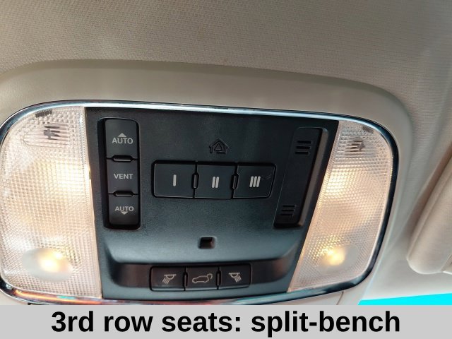 Used 2014 Bright White Clearcoat Dodge Limited image 20