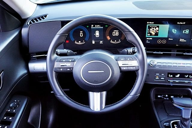 Used 2026 Gray Hyundai SEL Sport image 18