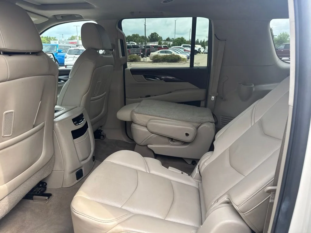 Used 2015 White Diamond Clearcoat Cadillac Luxury image 26