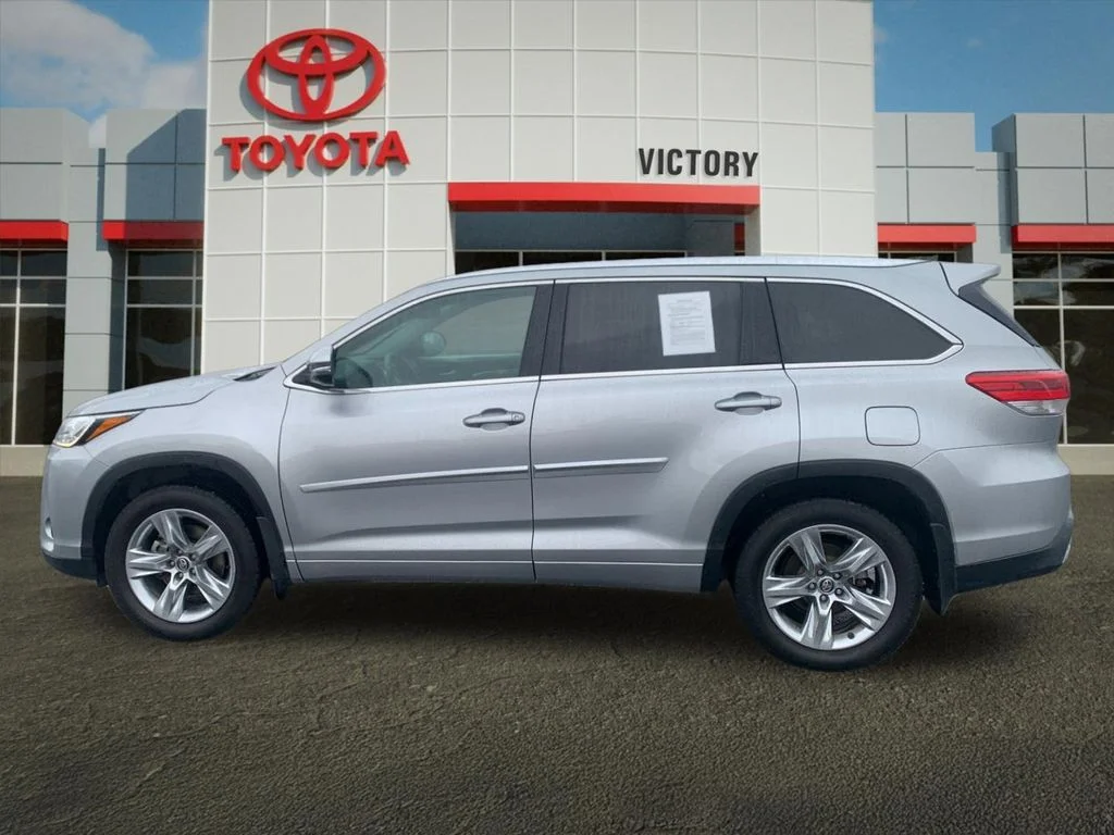 Used 2018 Silver Toyota Limited image 6